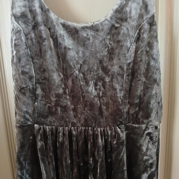 Silver crushed velvet velour Volcom X Georgia May Jagger skater zip dress Sz XS - Picture 2 of 6